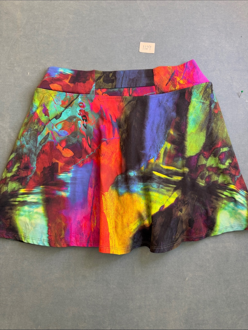Dona Jo Multicolor Abstract Print Athletic Skirt - Picture 5 of 6
